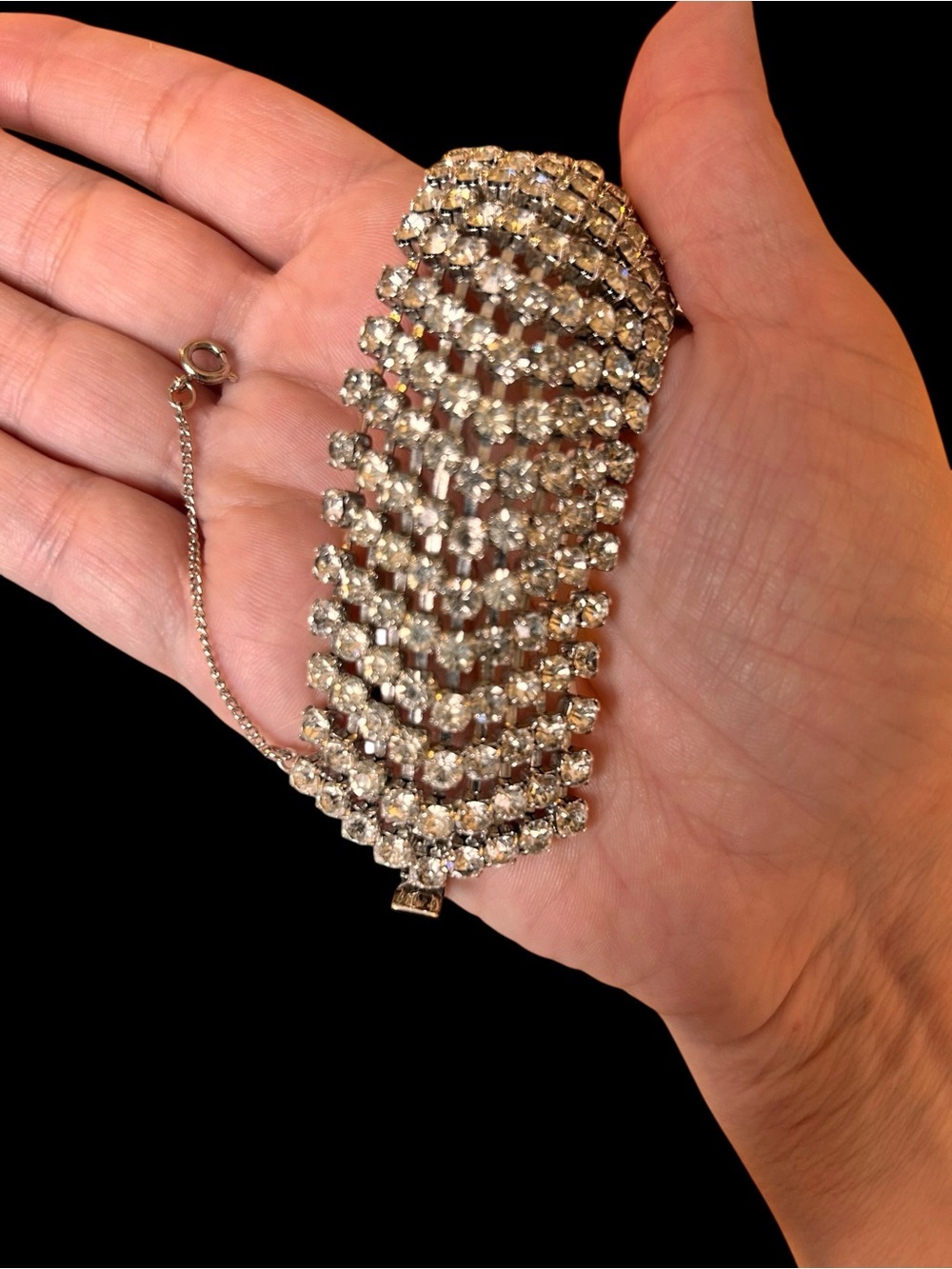 Vintage 8-row sparkly rhinestone curved cuff bracelet, Elegant Bridal Prom Event - Picture 5 of 6